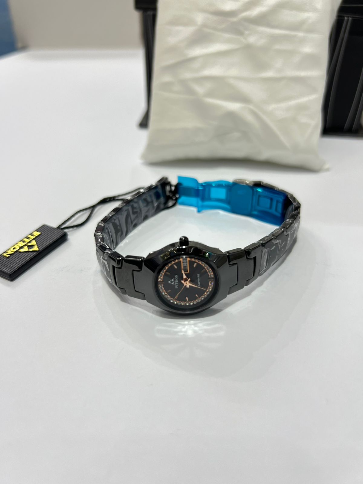 Premium Black Ceramic Ladies Watch – Luxury Elegant Design