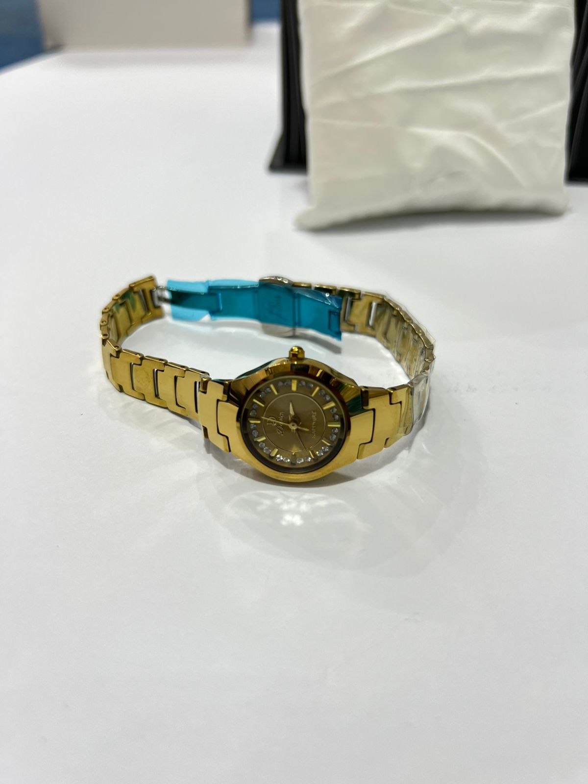 Luxury Ceramic Ladies Watch – Elegant Design