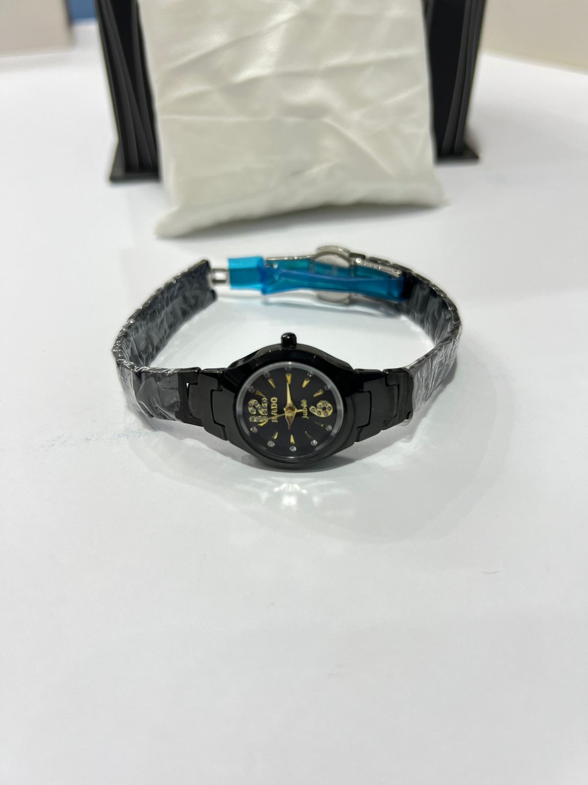 Luxury Ceramic Ladies Watch – Elegant Design