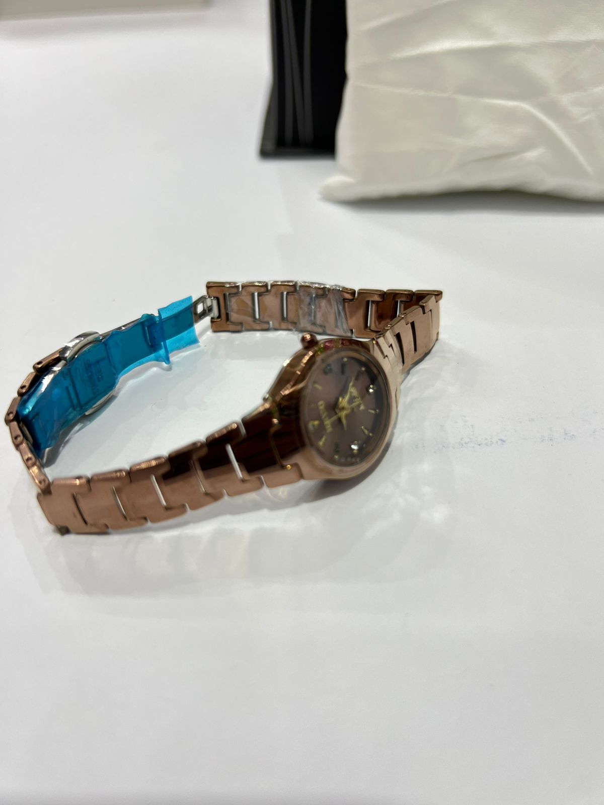 Luxury Ceramic Ladies Watch – Elegant Design
