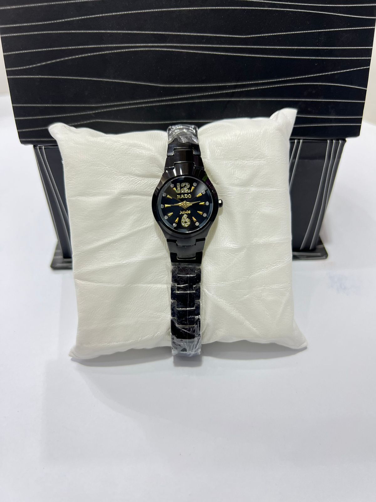Luxury Ceramic Ladies Watch – Elegant Design