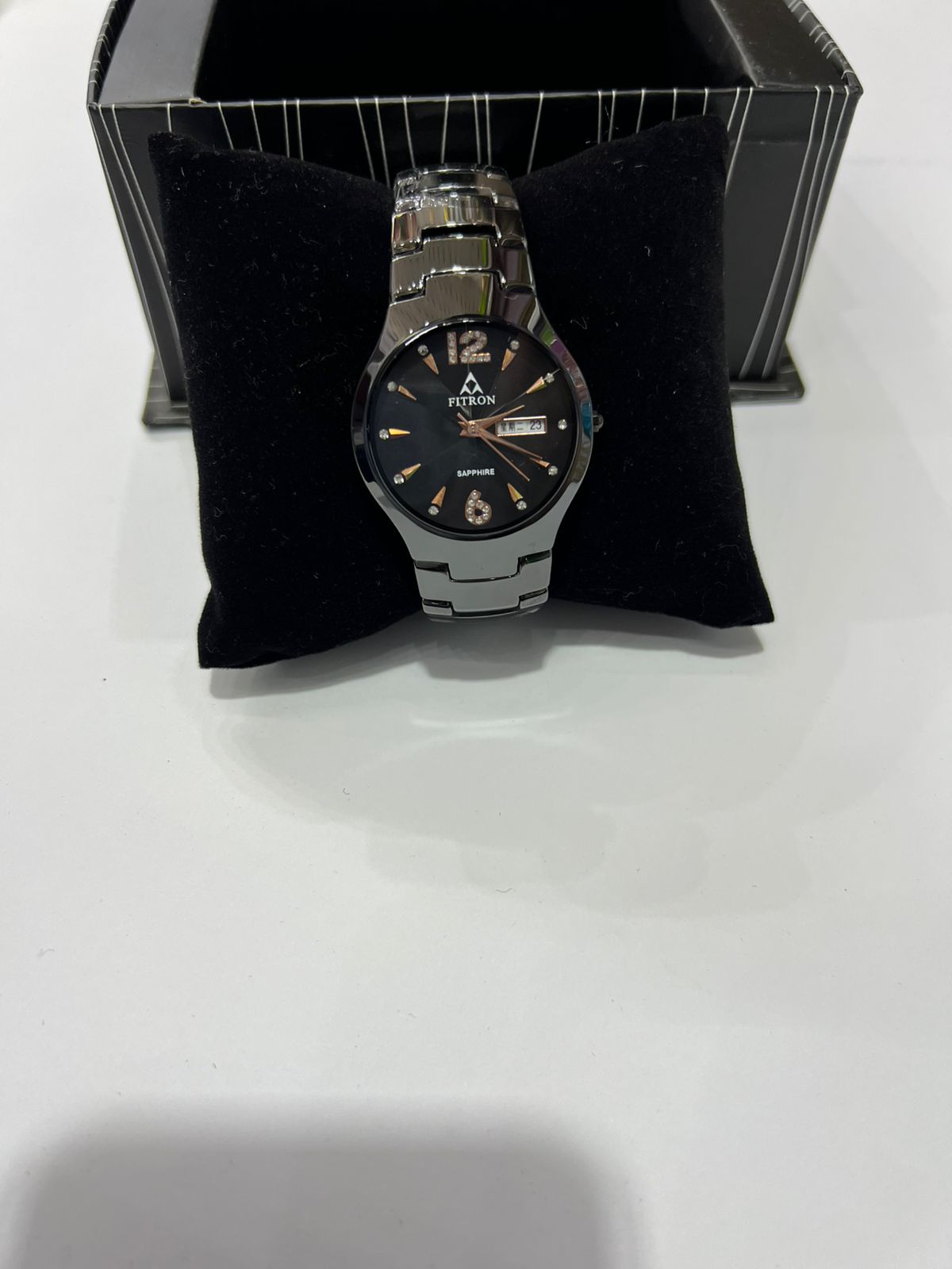 Premium Black Ceramic Roman Dial Watch – Luxury Day Date Wrist Watch